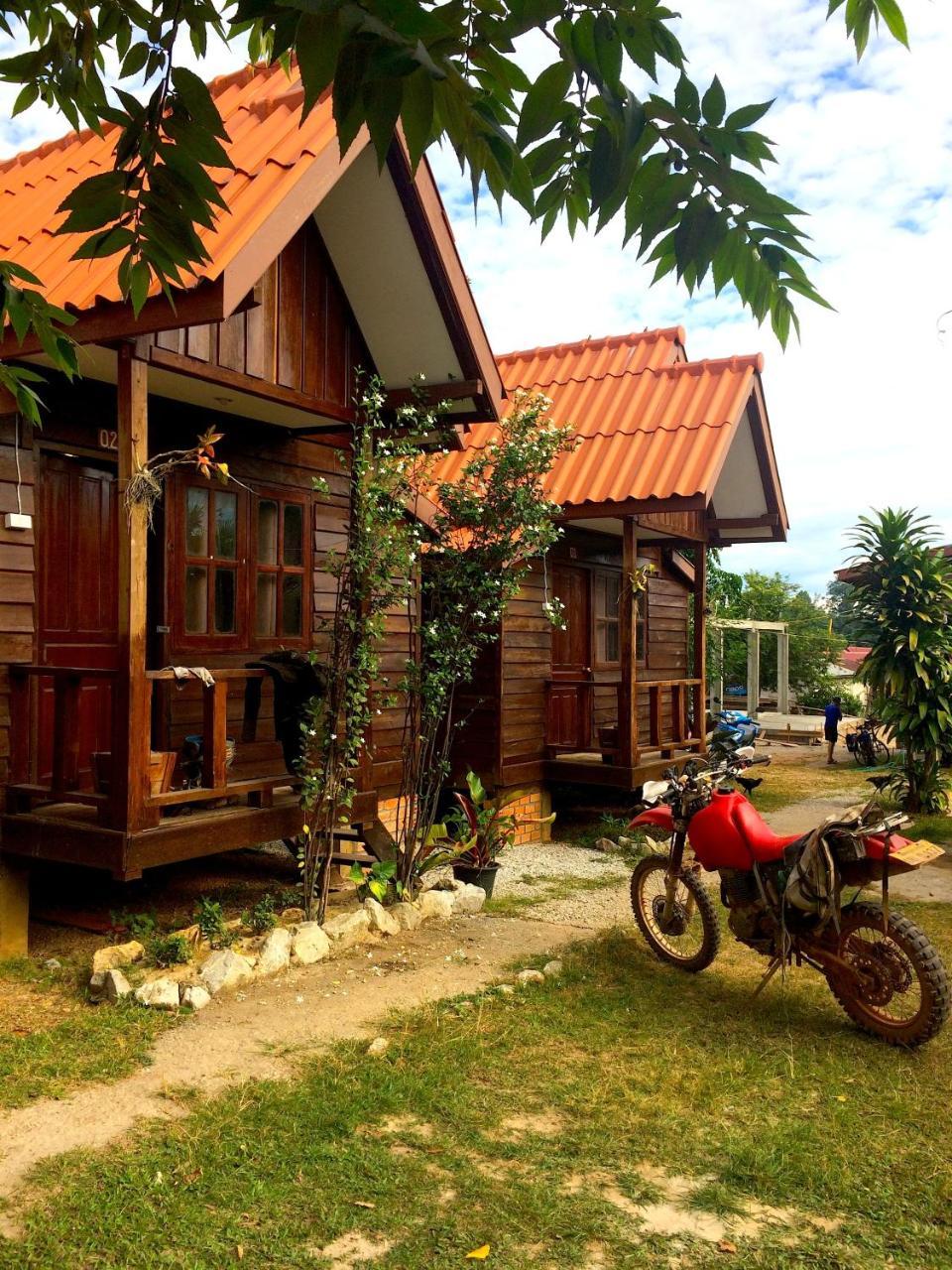 Sabaidee Guesthouse & Restaurant Nam Theun Exterior foto